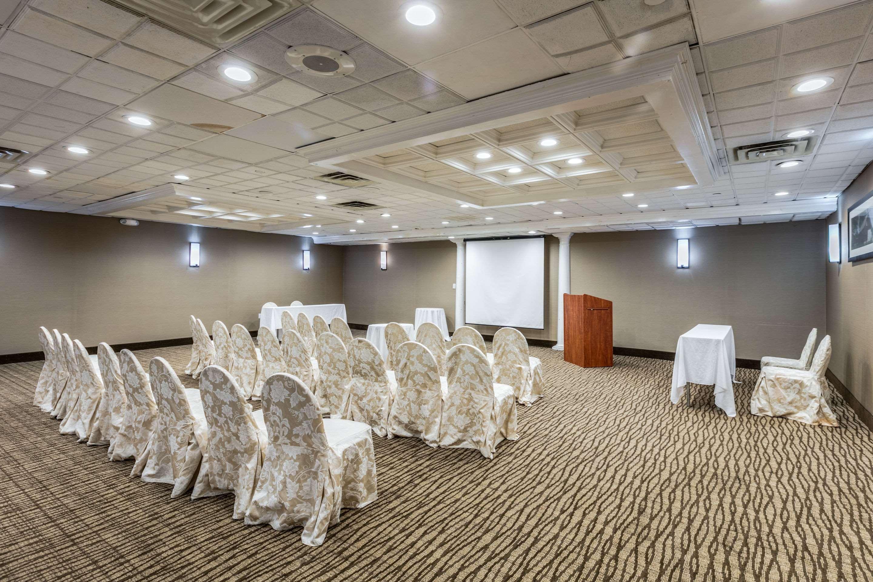 Comfort Inn Medford-Long Island Kültér fotó