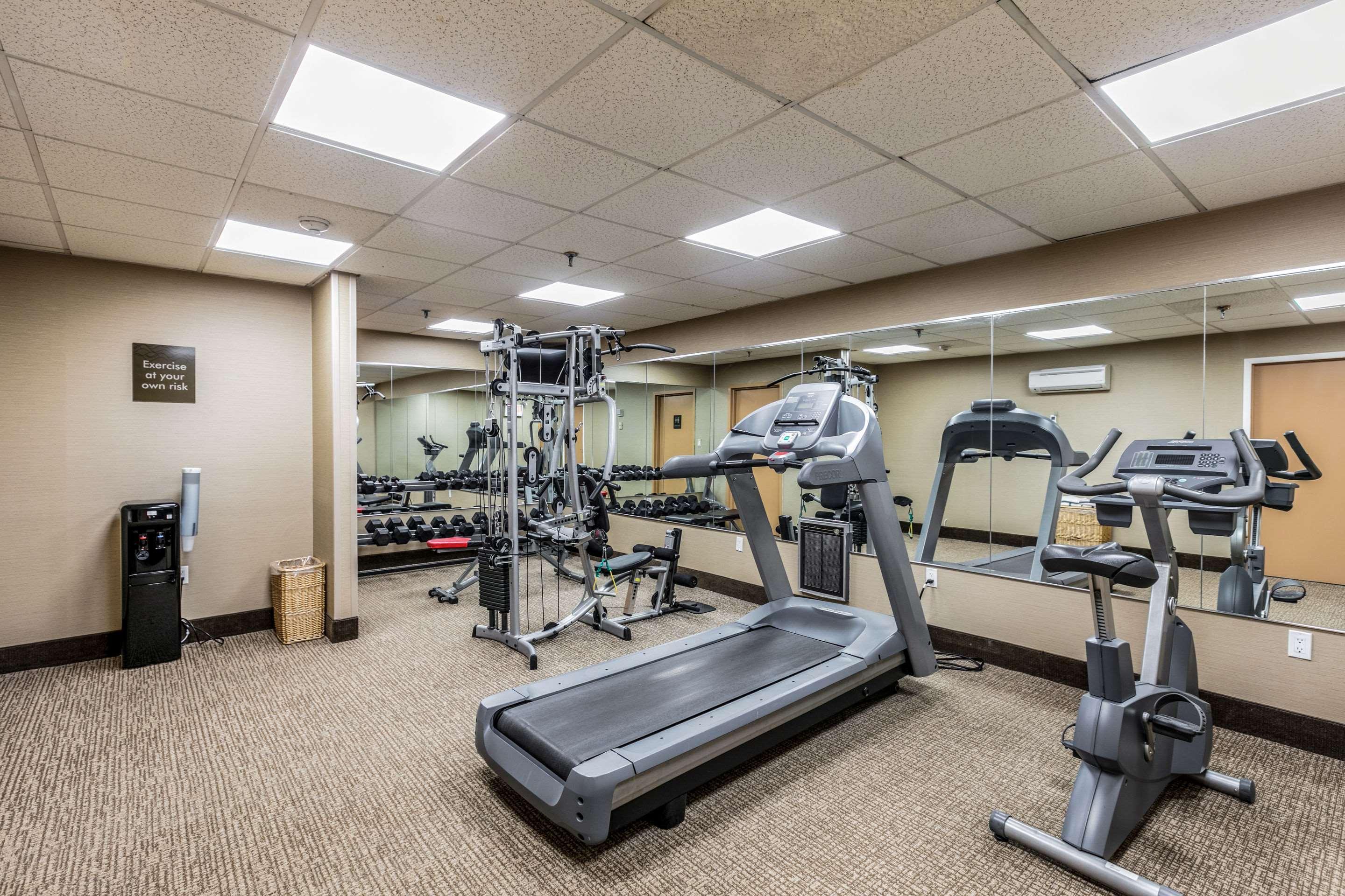 Comfort Inn Medford-Long Island Kültér fotó