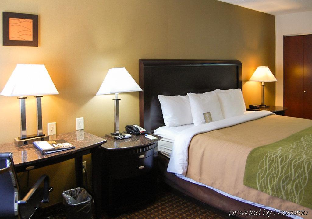 Comfort Inn Medford-Long Island Kültér fotó