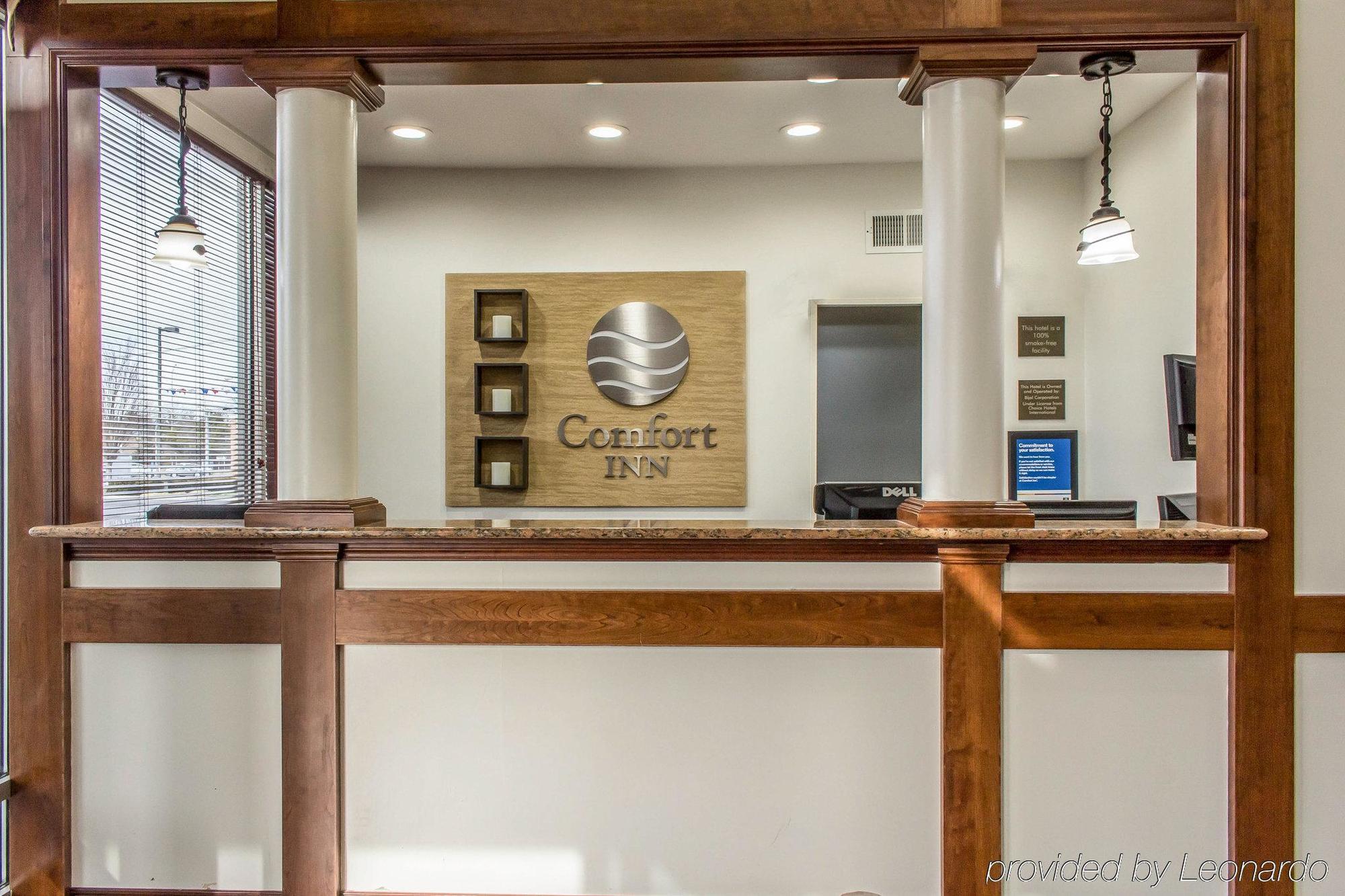 Comfort Inn Medford-Long Island Kültér fotó