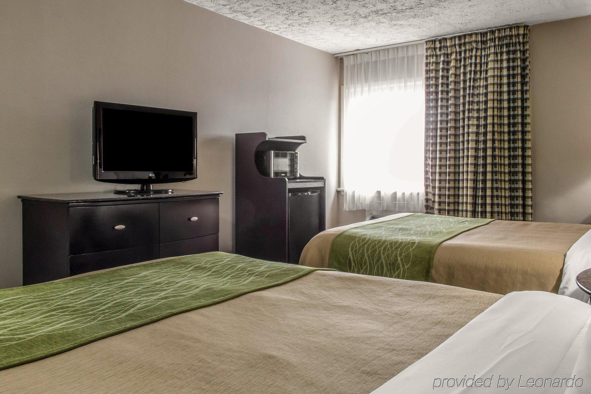 Comfort Inn Medford-Long Island Kültér fotó