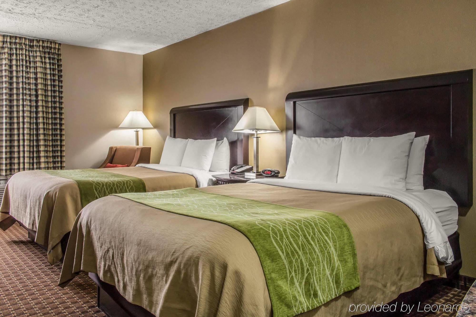 Comfort Inn Medford-Long Island Kültér fotó