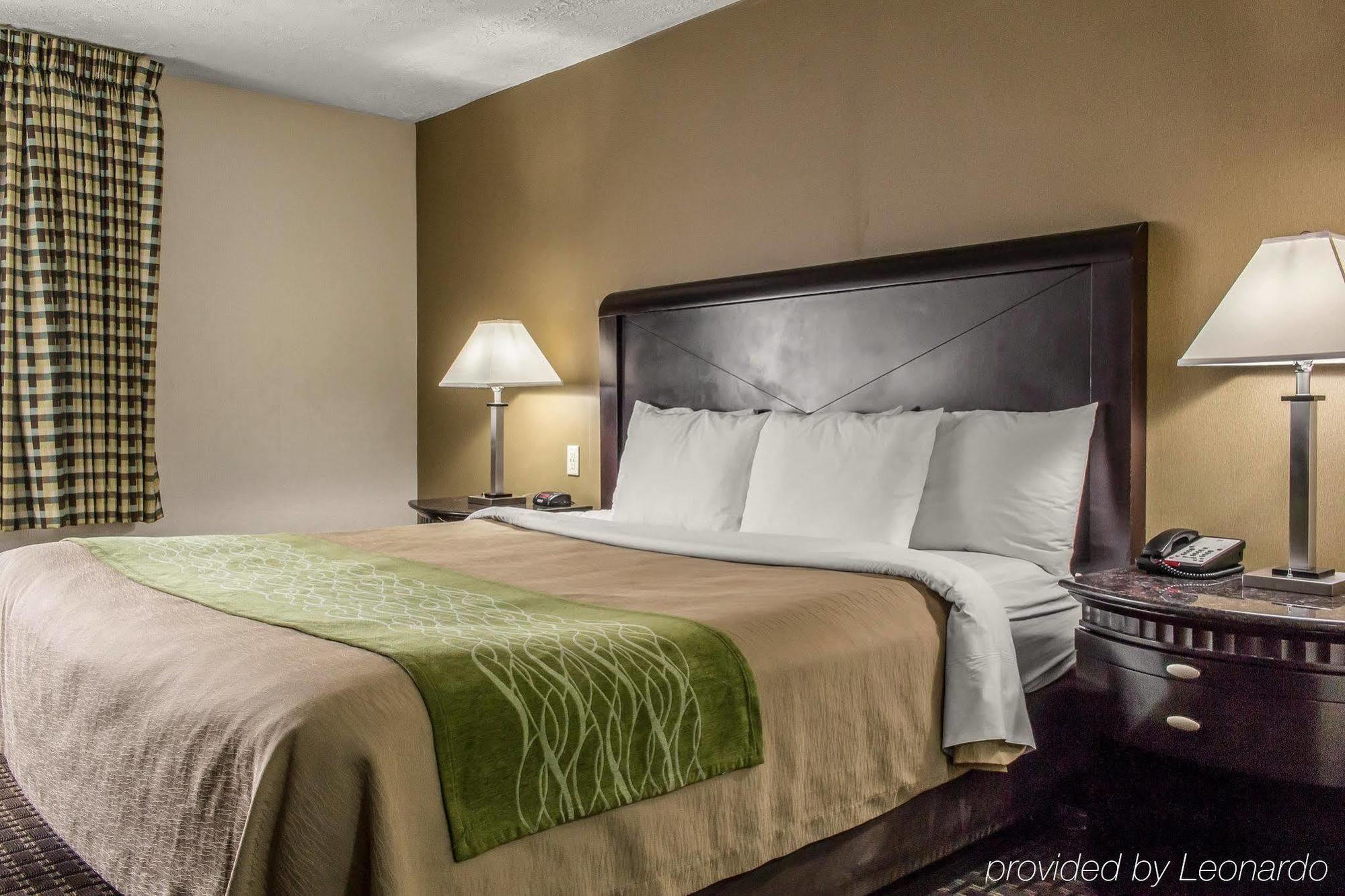 Comfort Inn Medford-Long Island Kültér fotó